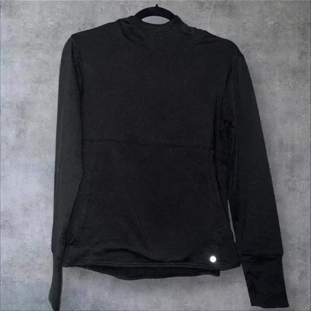 Apana long sleeve pull over size small‎